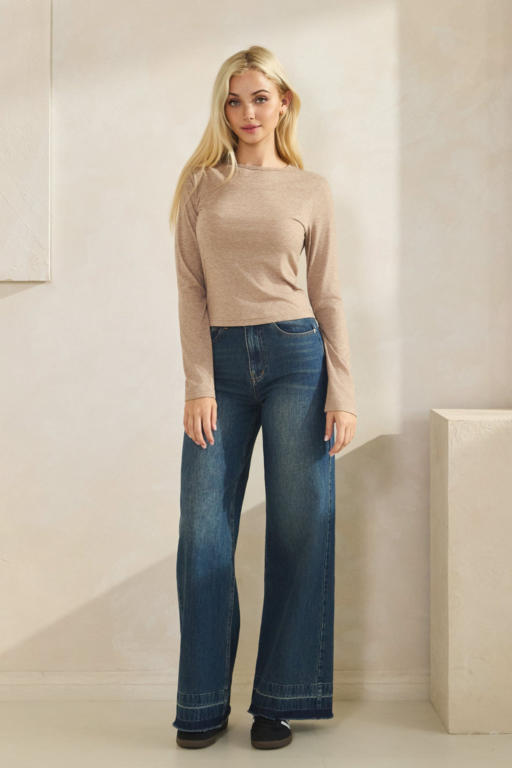 Soft Focus Fitted Long Sleeve